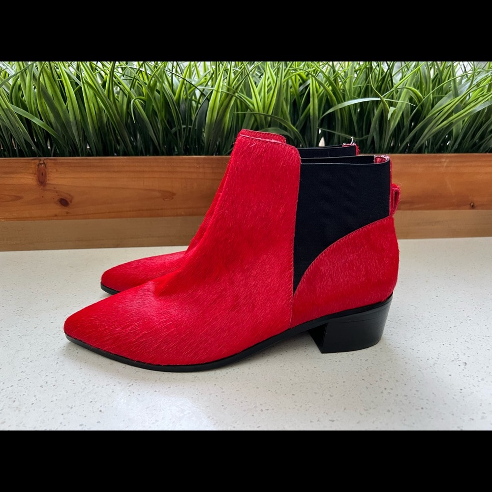 Halogen new Womens ankle boots size 6.